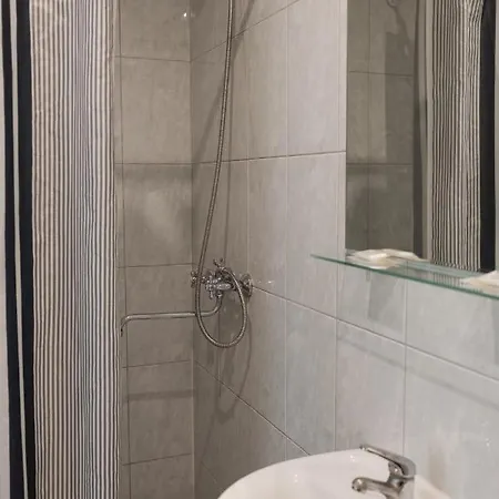 Motelis Gariunai * VNO