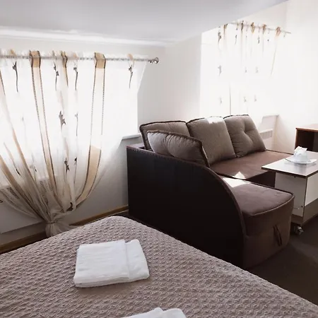 موتيل Motelis Gariunai *